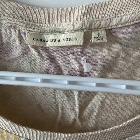 Uniqlo UT tee - Picture 2 of 3